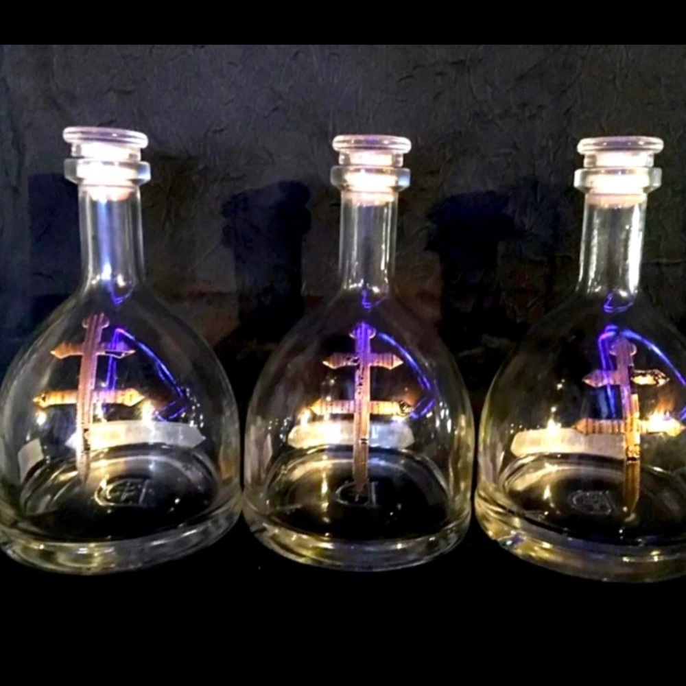 D’usse 750ml empty bottles-LOT of 10, CORKS NOT INCLUDED